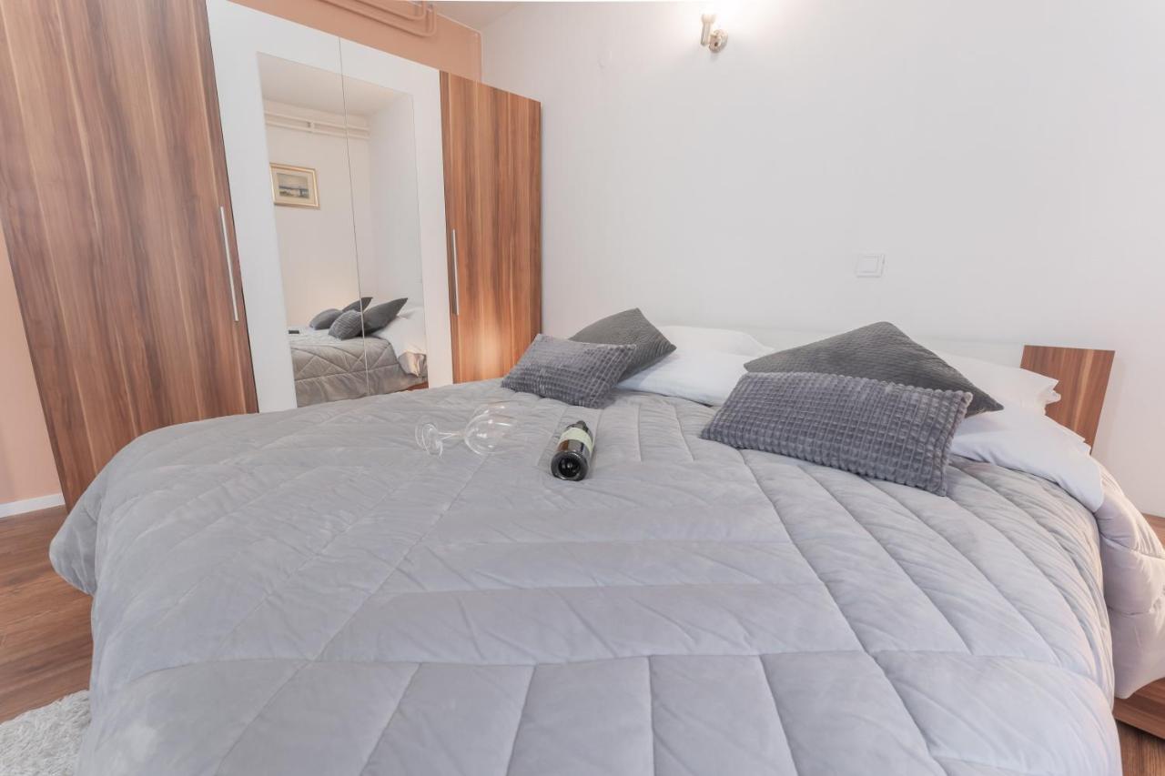 Apartman Lana Vidikovac Zadar Exteriör bild